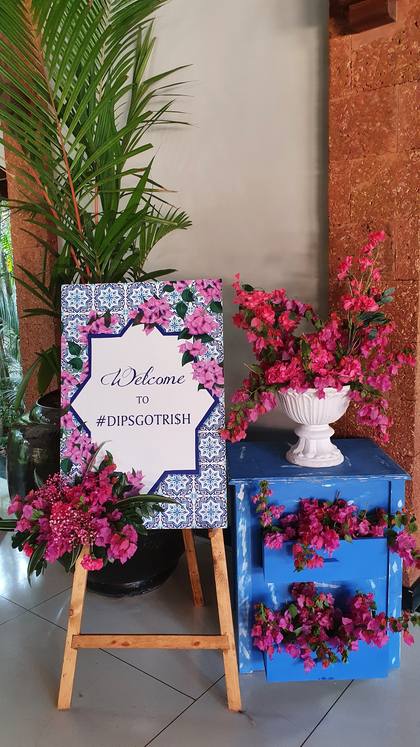 Signage and Floral detail — Welcome Lunch decor — Alila Diwa Goa